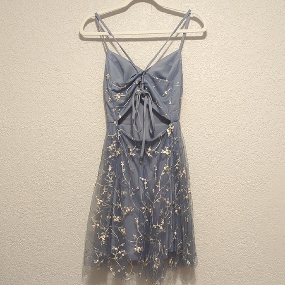 SHEIN blue floral embroidered mesh cross tie back sleeveless cami mini dress - Picture 7 of 13